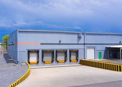 
                                	        SAL007: Docks doors, truck maneuvering area
                                    