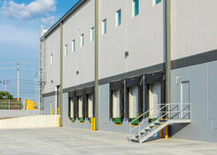 
                                	        MTY043: Door docks MTY043
                                    