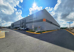 
                                	        REY014: REY014 Façade
                                    