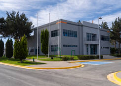 
                                	        SLP003: SLP003 exterior view
                                    