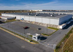 
                                	        REY027 Suite002: REY027(Suite002) aerial view
                                    